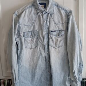 Vintage Wrangler 90s Distressed Denim Button Down Shirt (M)